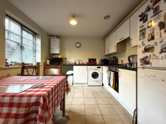Caroline Court, Burton-on-Trent, DE14 photo 2