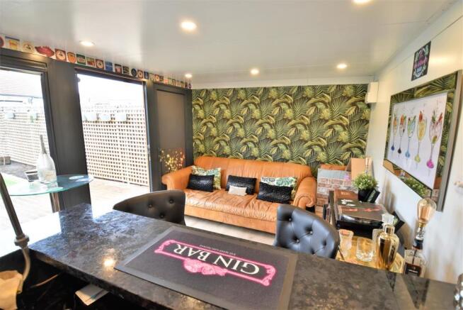 Garden Cabin Room