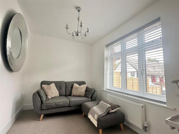 1 bed Detached for sale Image 6