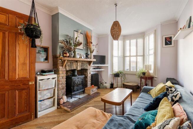 Queens Grove Road, E4