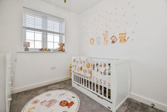 3 bed House for sale Image 11
