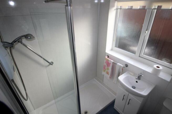 Bathroom.JPG