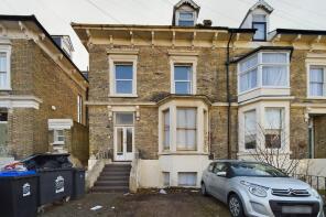 Flat 3, 6, Maison Dieu Road, Dover CT16 1RW