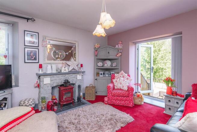 Rose Cottage, Croesyceiliog-4.jpg