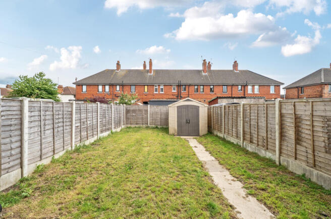3 bed Terraced for sale Image 12
