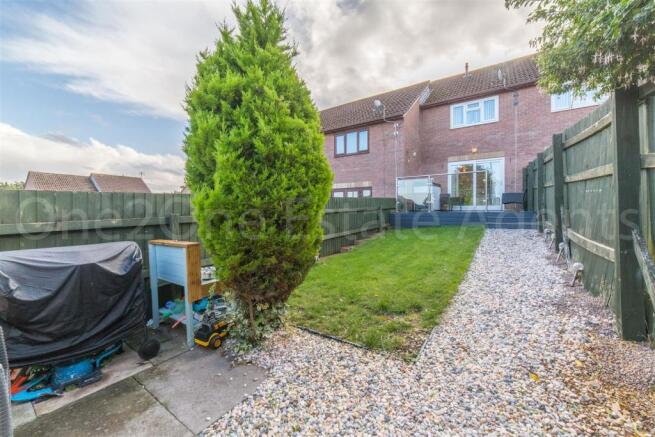 6 Heather Court-14.jpg