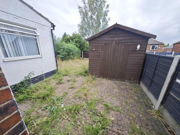 3 bed Semi-Detached to rent Image 11