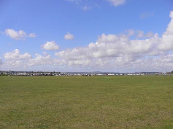 Whitecliff Park