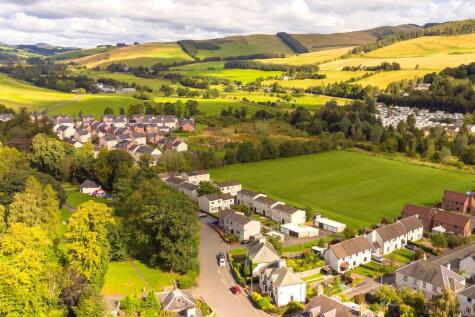 2 Violet Bank, Peebles, EH45 8HA