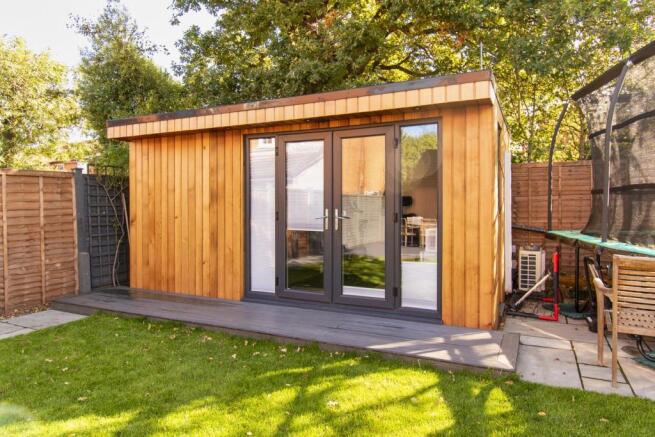 Garden Office 1