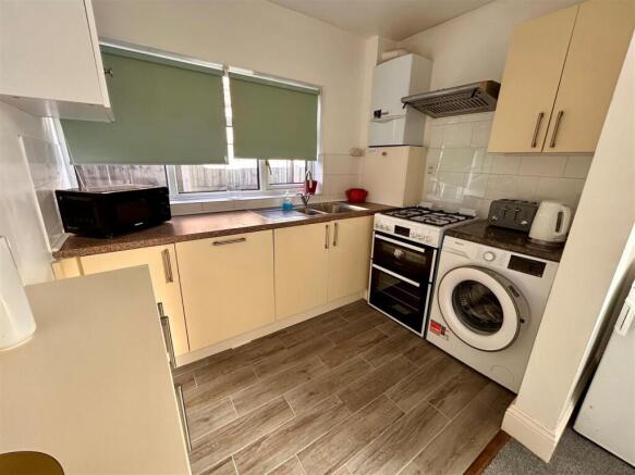 Kitchen New.jpg