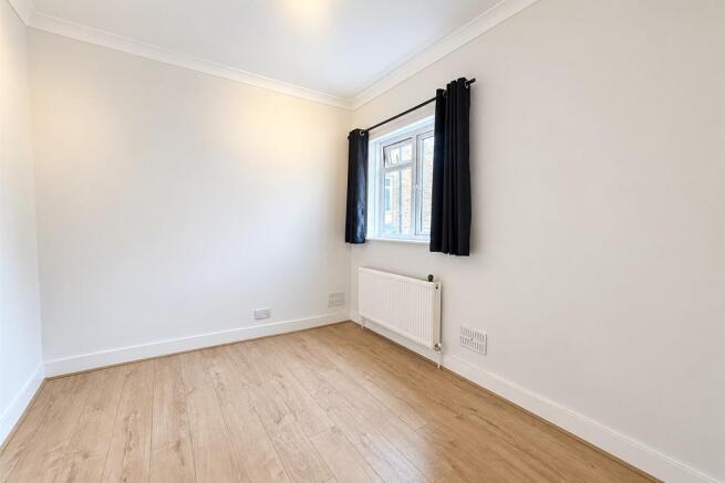 boston-manor-bedroom-1.jpg