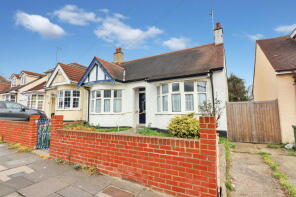 56, Springfield Drive, Westcliff-on-sea SS0 0RA