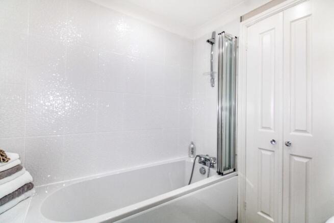Bathroom.JPG