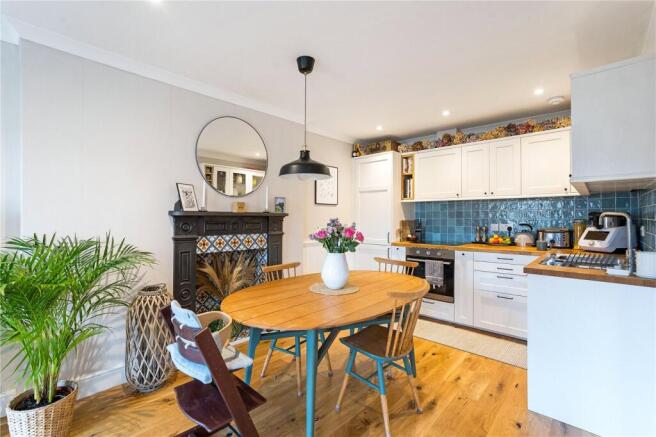 Dining/Kitchen Area