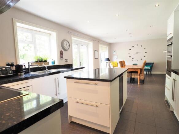 Open Plan Family Living Space 927