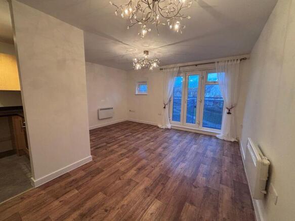 lounge/dining room