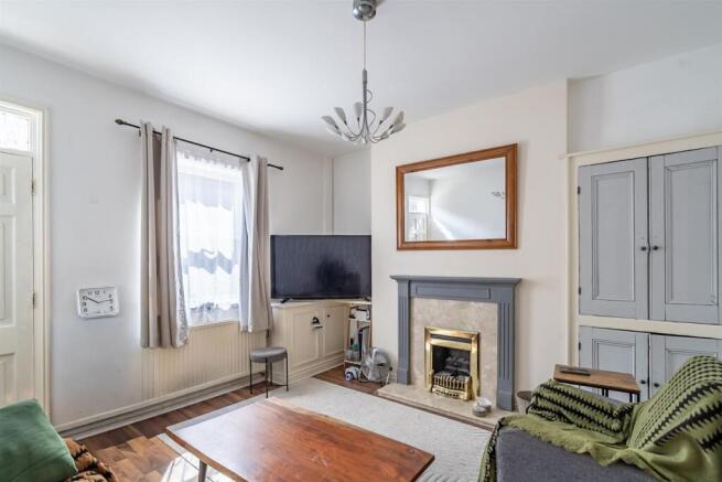 LIVING ROOM 2