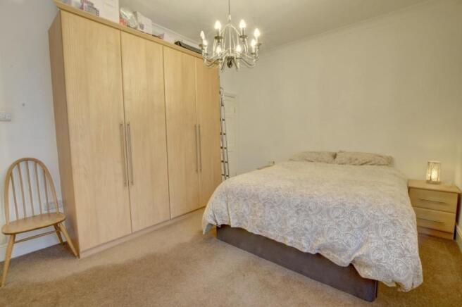 Bed 1 2.jpg