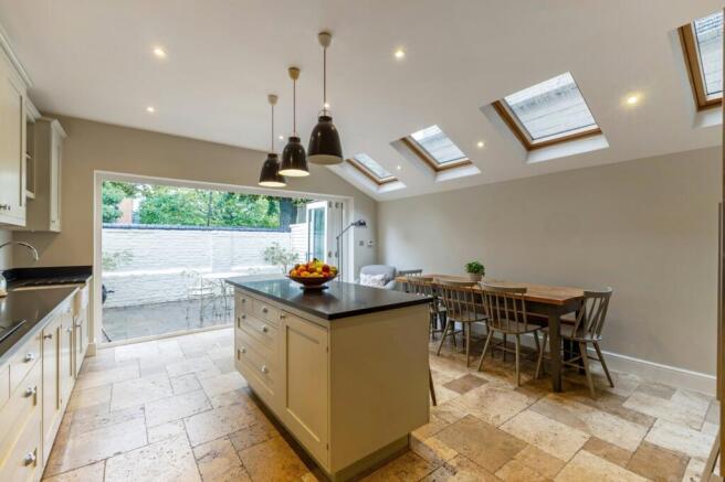 Kitchen/Dining