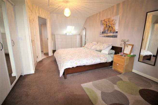Master Bedroom aspect 2.JPG