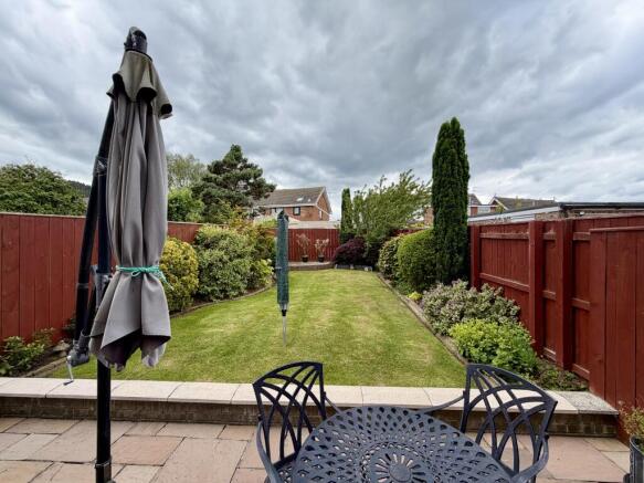 3 bed Semi-Detached for sale Image 10