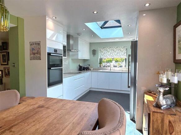 3 bed Detached for sale Image 11