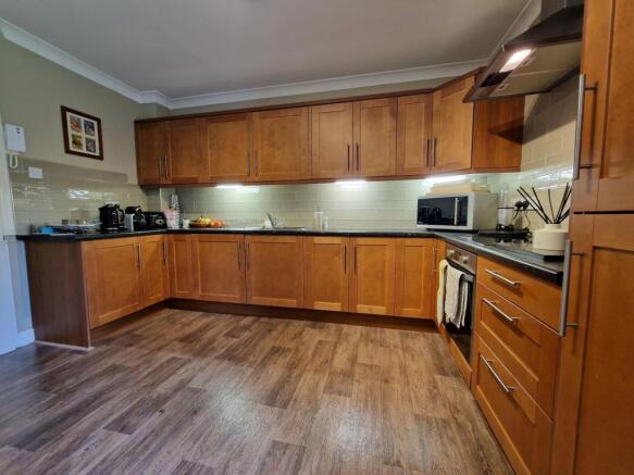 KITCHEN.jpeg