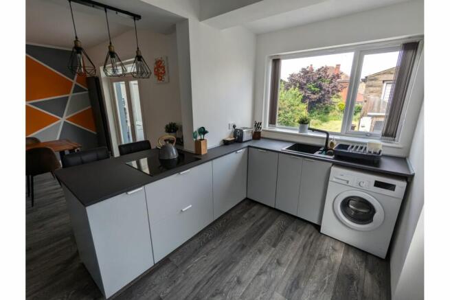 Kitchen/Dining Room