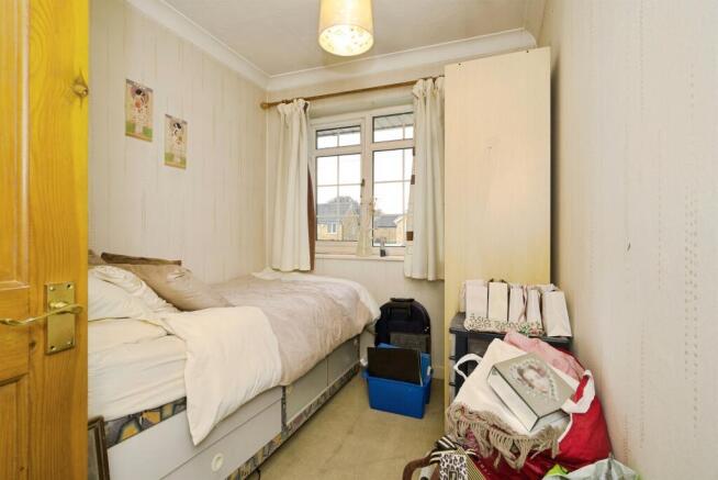 3 bed Semi-Detached for sale Image 10