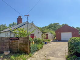Railway Crossing Cottage, Kings Lane, Weston NR34 8TQ
