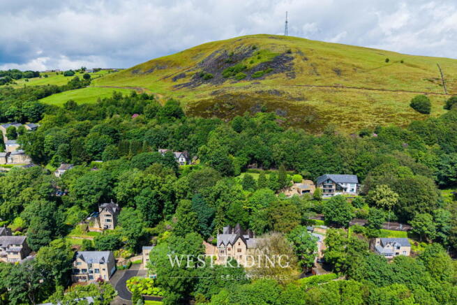7 bed Manor House for sale Image 4