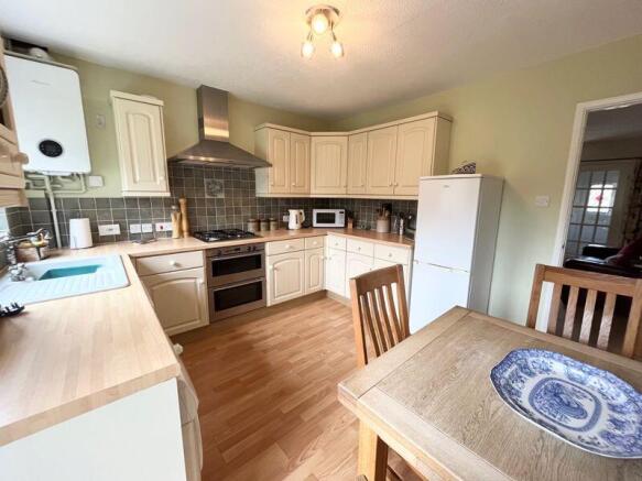 KITCHEN/DINER