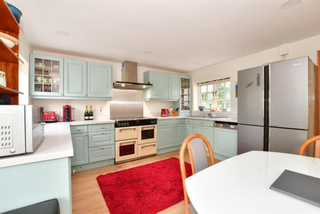 Kitchen/ Breakfast Room