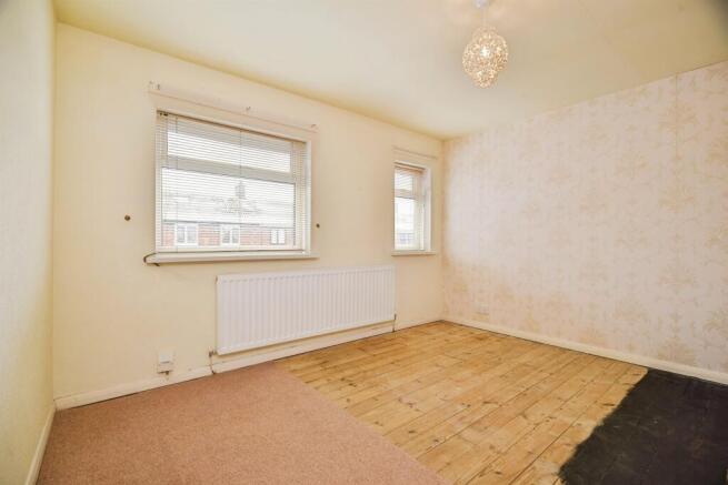 3 bed Terraced for sale Image 10