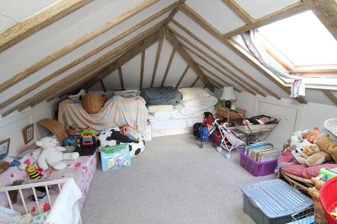 BedroomWMezzaninePlayroom.JPG