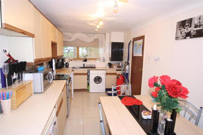 7 Gairloch Ave kitch