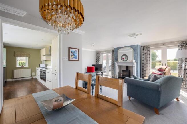 3 bed Detached Bungalow for sale Image 7