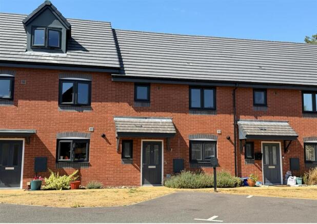 4 Giles Court.jpg