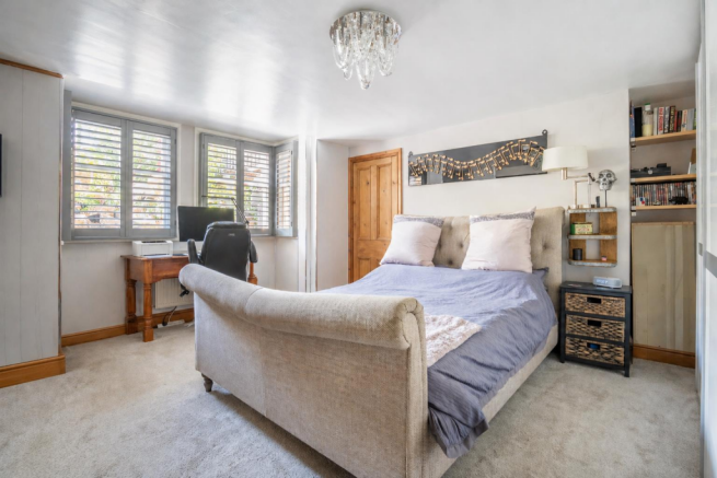 2 bed Apartment for sale Image 9