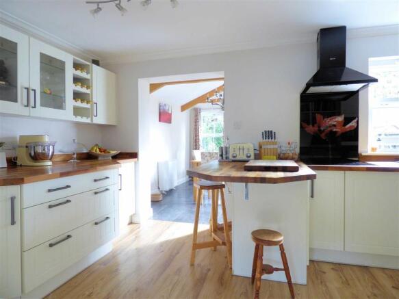 Kitchen (additional 