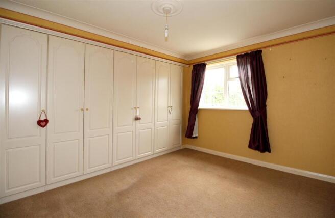 7009_New Walk Close.