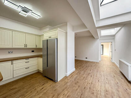 Connaught Road, Littlehampton, BN17