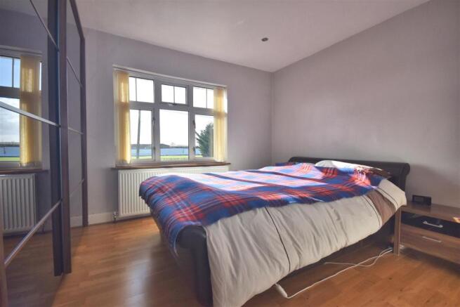 bedroom 3.jpg