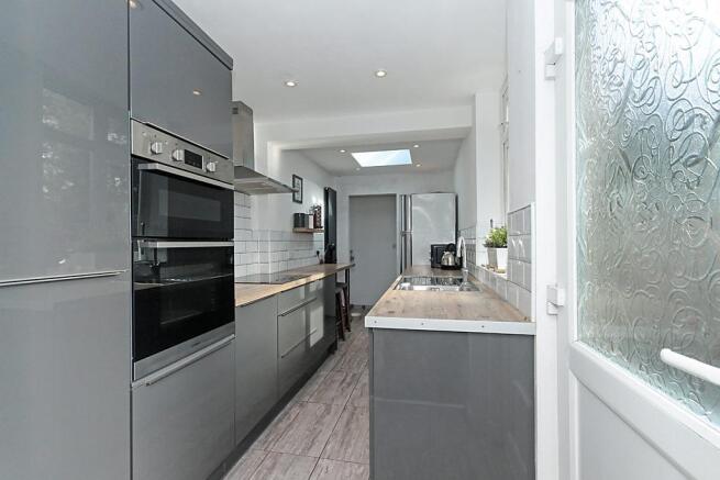 Sta-Kitchen_1.jpg