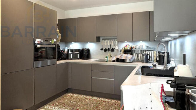 Shipbuilding Way, London, E13 for Sale by Barrain