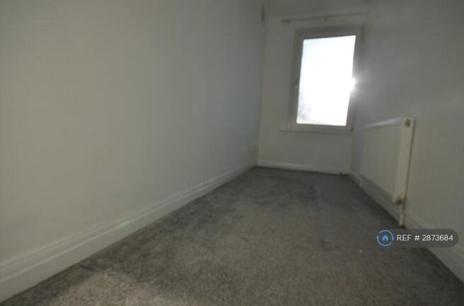 2 bed End of Terrace to rent Image 8