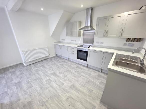 KITCHEN ALT VIEW