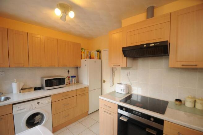 Linden Drive - Kitch