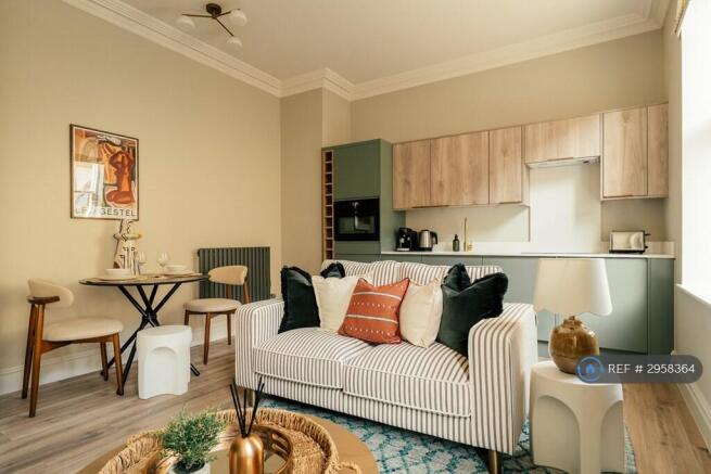 1 bed Flat to rent Image 8